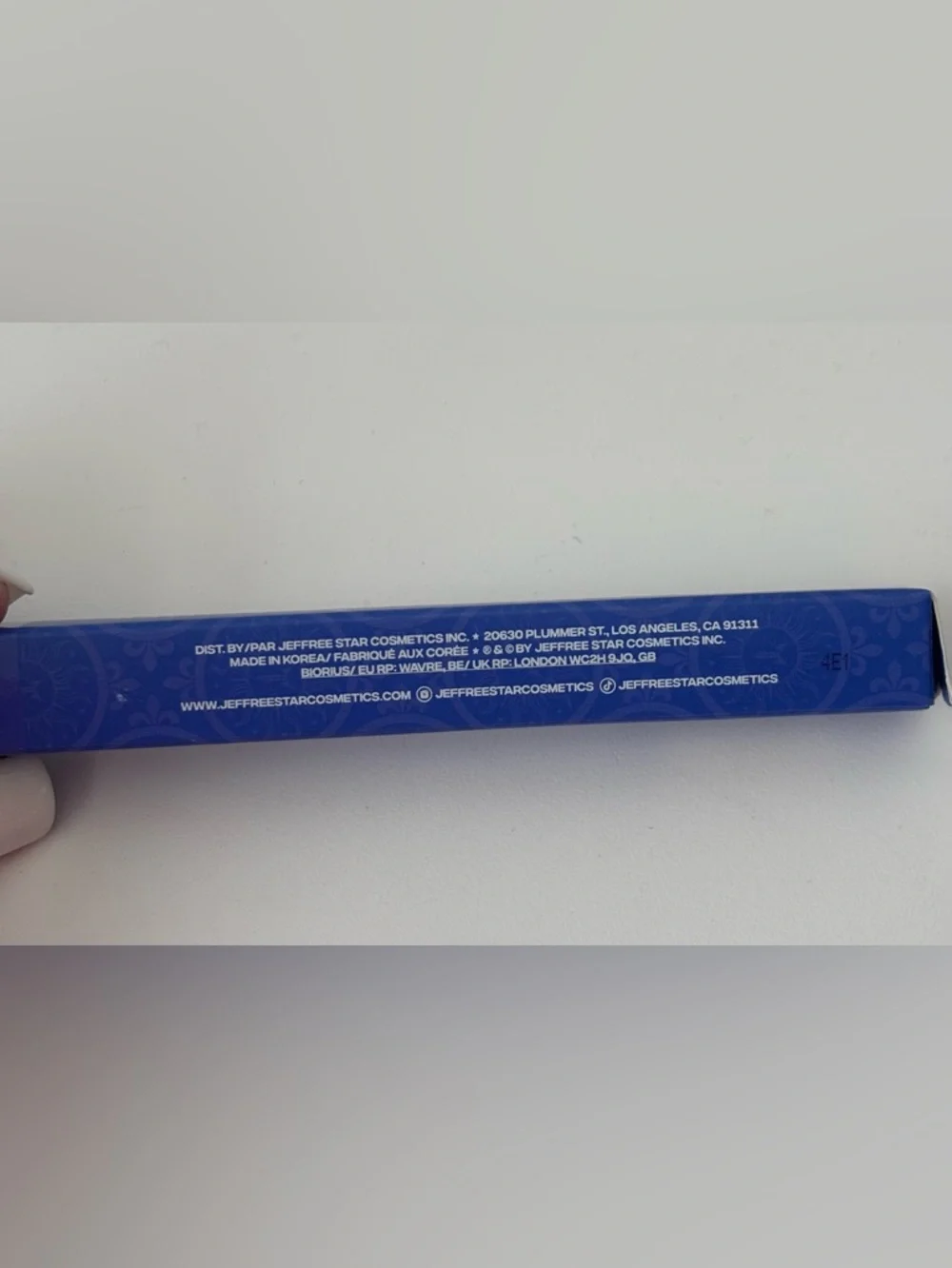 JEFFREY STAR BEACH PROOF EYELINER MATTE FINISHED - COOL DOWN